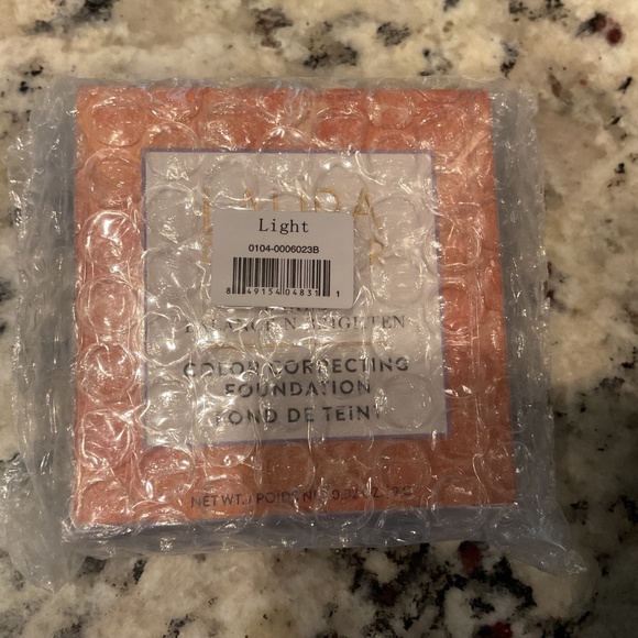 Laura Gellar baked balance and brighten - Picture 5 of 5